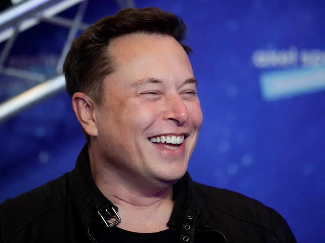 Is-Elon-Musk-the-Smartest-Person-in-the-World