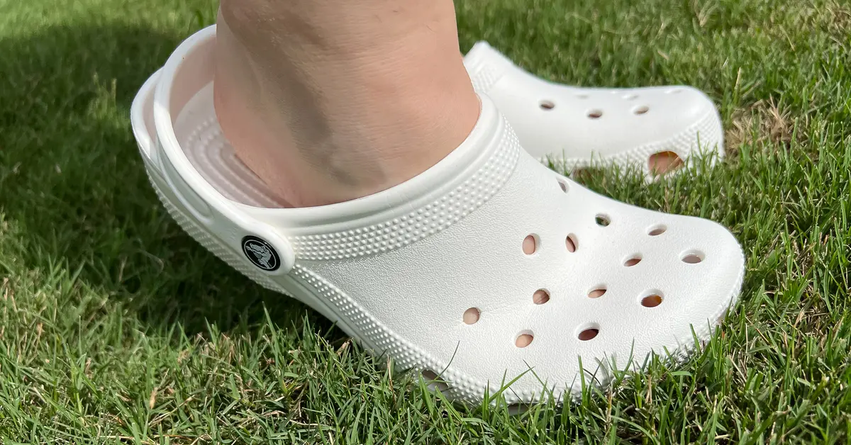 How to Clean White Crocs (Using Quick and Easy Steps)