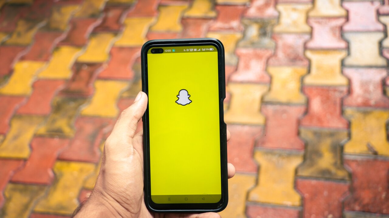 How to Delete Snapchat Group