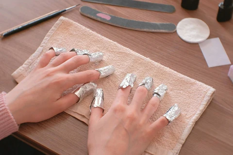 How to Remove No Chip Nail Polish | Simple Guide