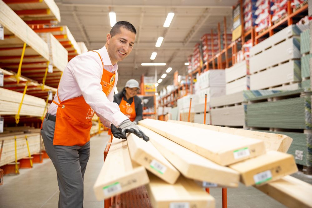 How Much Does Home Depot Pay Per Hour in Canada