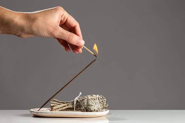 how to burn incense sticks