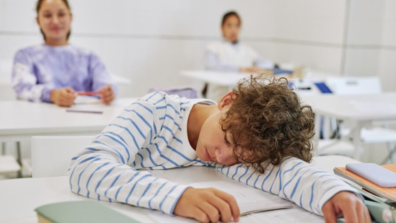 how-to-stay-awake-in-class