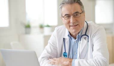 10 Jobs for Retired Physicians in the USA