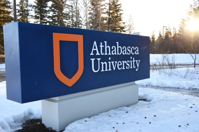 اتھاباسکا-یونیورسٹی وظائف