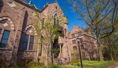 Yale-üniversite-kabul oranlı