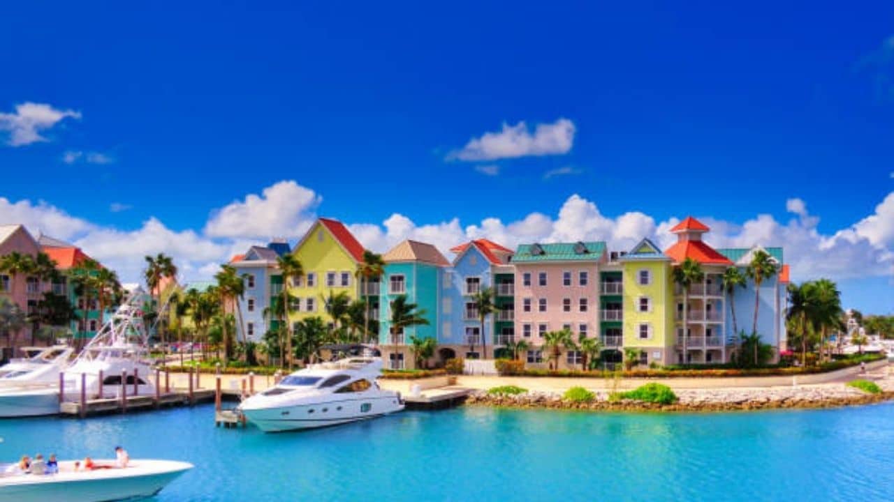 Best universities in Bahamas