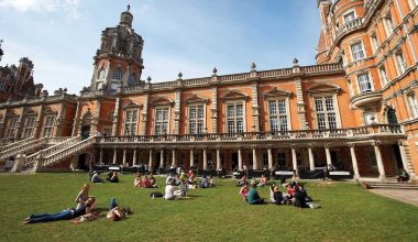 Royal Holloway Excellence Scholarships