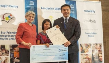 پائیدار ترقی کے لئے تعلیم میں نمایاں منصوبوں کے لئے یونیسکو جاپان کا انعام