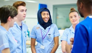 krallar-üniversite-Londra-lisans diploma-hemşirelik-Studentships-2017-18