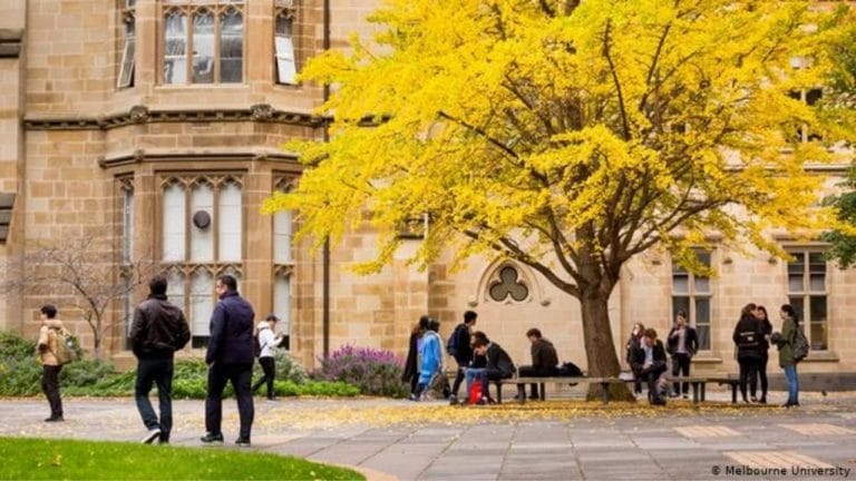 آسٹریلوی یونیورسٹیوں اور ان کی ویب سائٹ کی فہرست