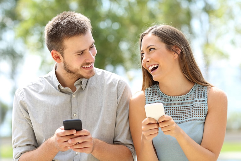 15 besten Dating-Apps für Studenten im Jahr 2022 | Bezahlt und kostenlos -