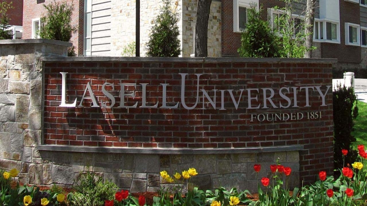 Lasell University : Admission Programs Tuition Ranking Scholarships