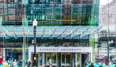 Roosevelt-University-PsyD