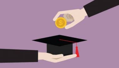 Bourses d'études contre les prêts étudiants