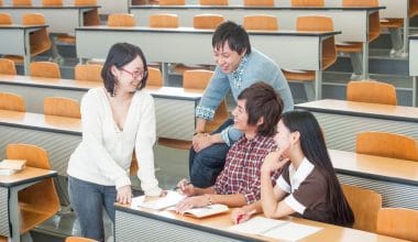 International Scholarships in Japan (1)
