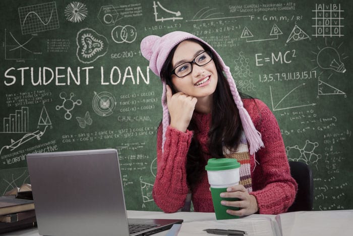 我可以獲取生活費用和住房的學生貸款嗎？