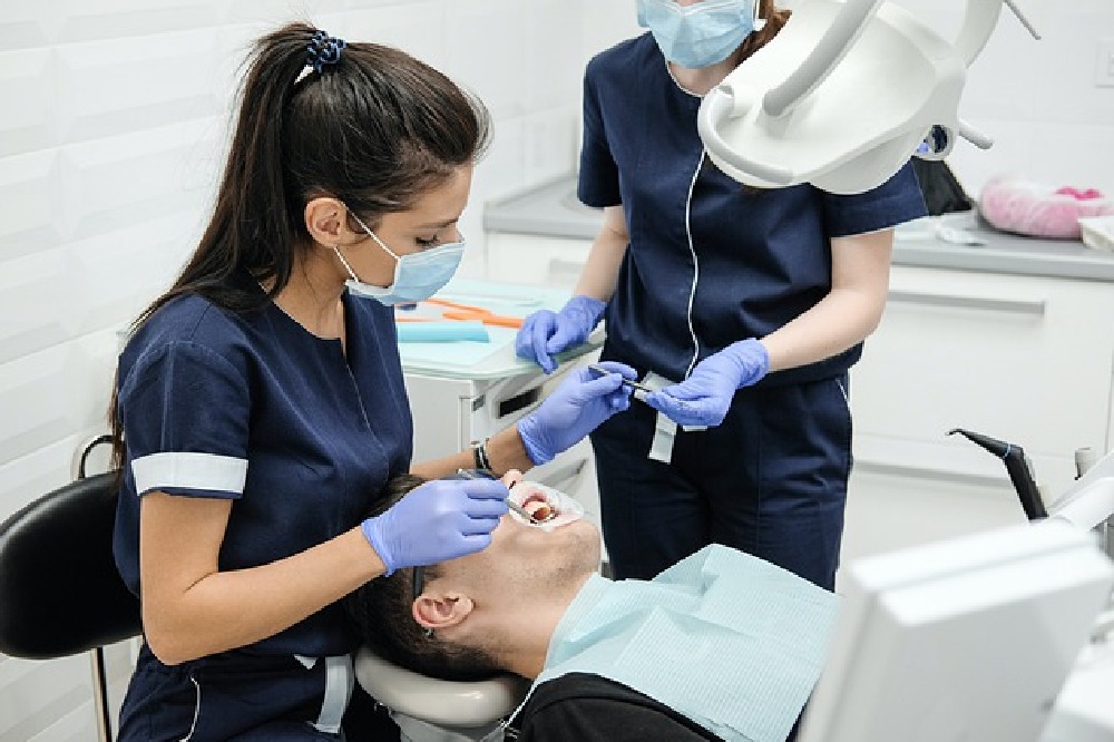 what does it mean to dream about dentist
