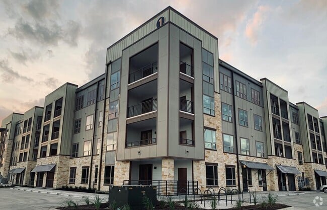 Best Apartments in College Station