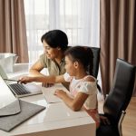 καλύτεροι φορητοί υπολογιστές για κατ' οίκον εκπαίδευση