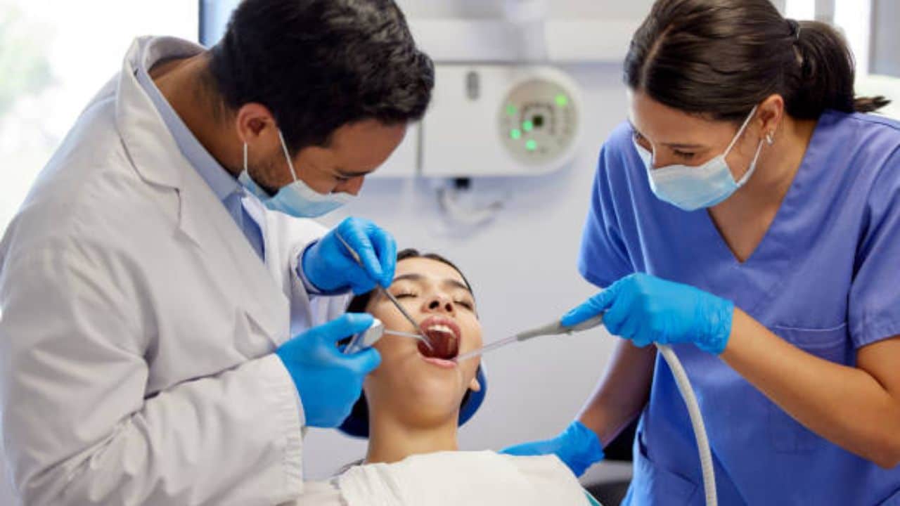 Trade Schools for Dental Assistants