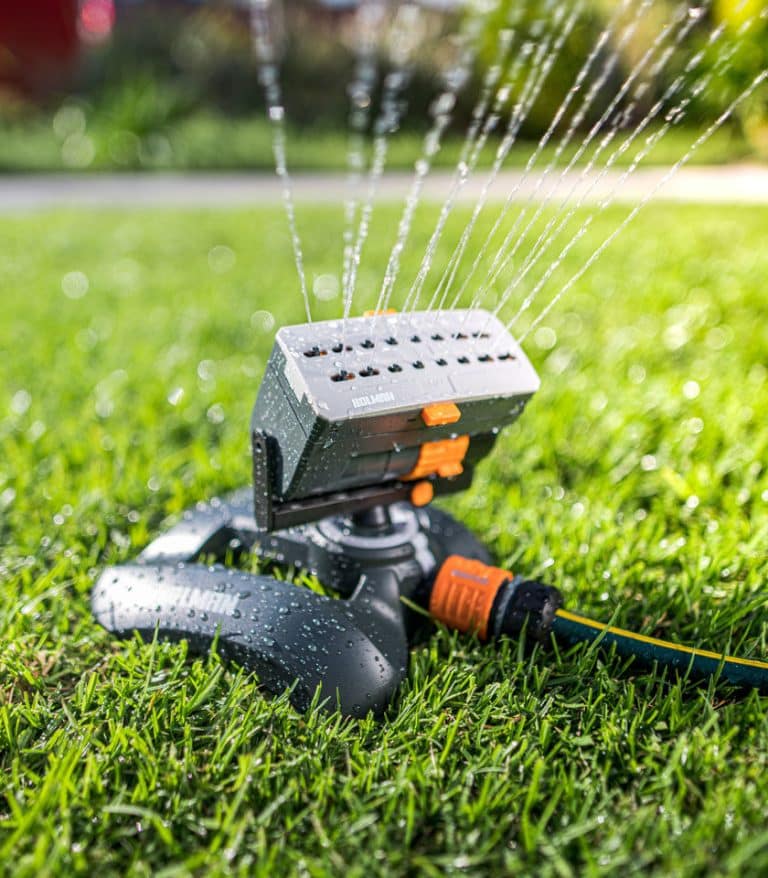 How Does Oscillating Sprinklers Work