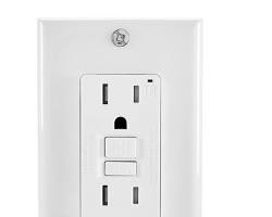 How does a GFCI outlet work