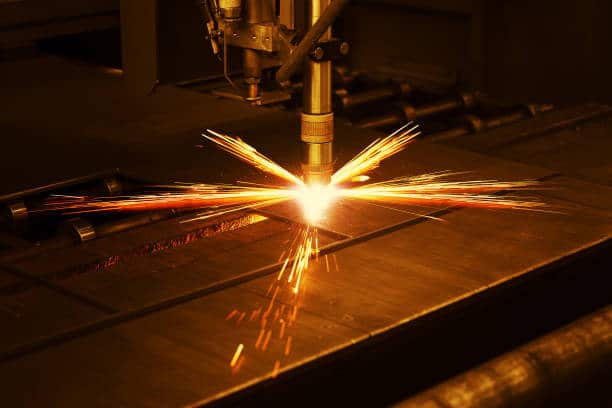 how does a plasma cutter work